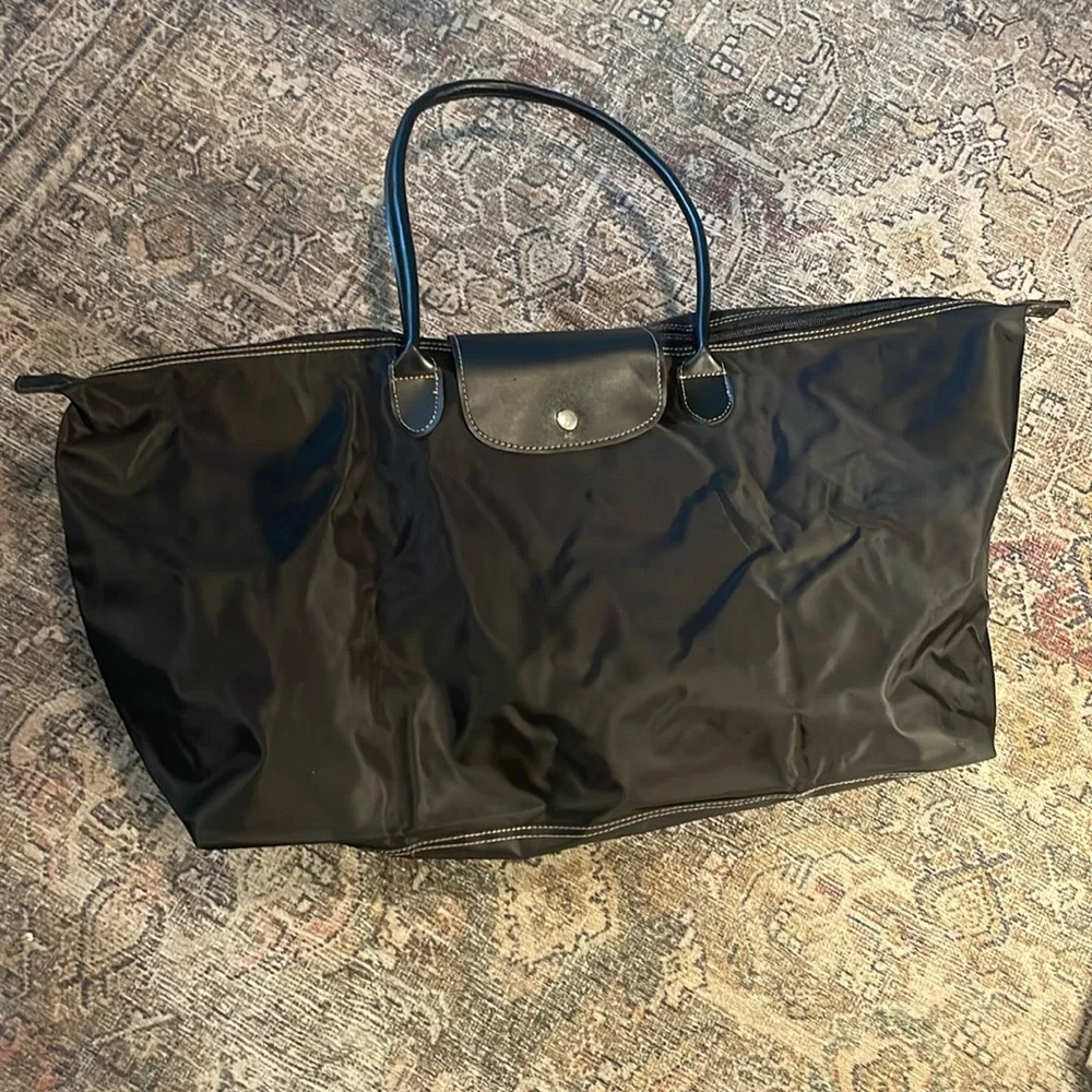 NWT Large Black Nylon Tote Bag Zip Top Work Travel Shoulder Bag Lightweight
